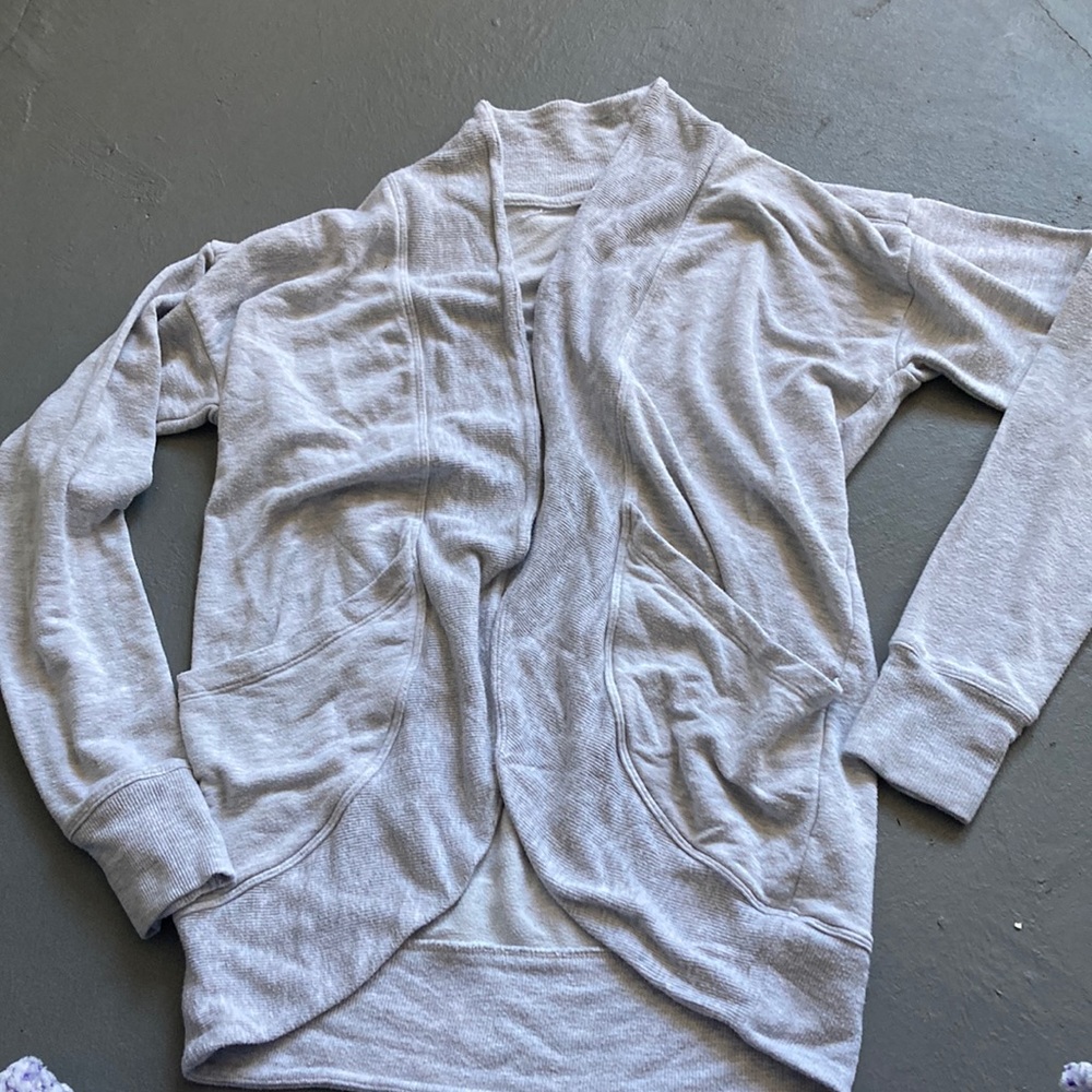 Girls athleta grey sweater
